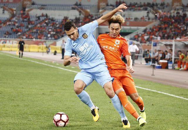 1629680104336089746.jpg 塞恩斯布里将要再次对垒吴兴涵等中国国脚_副本.jpg